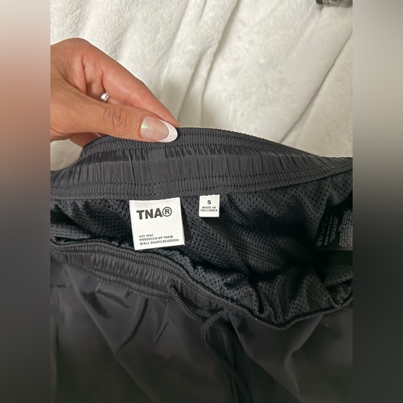 Aritzia TNA Track Pants - Picture 2 of 6
